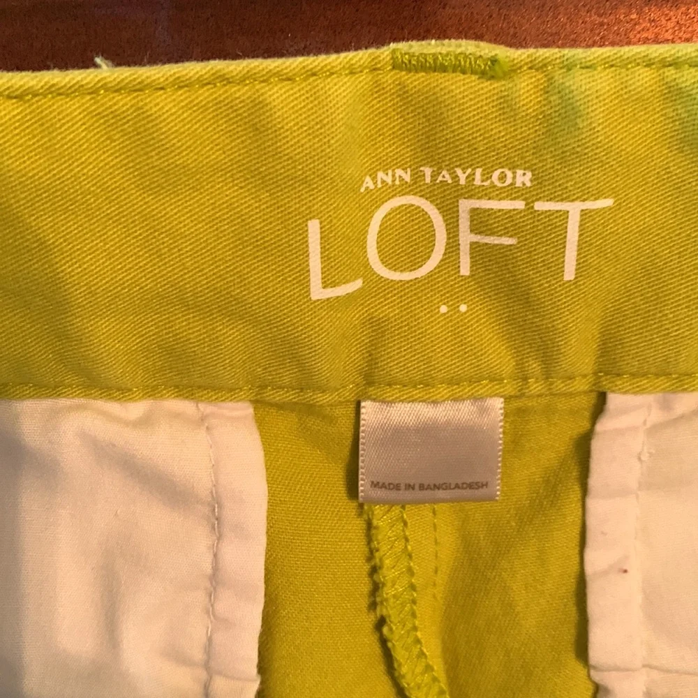 Ann Taylor Loft original fit shorts Size 6